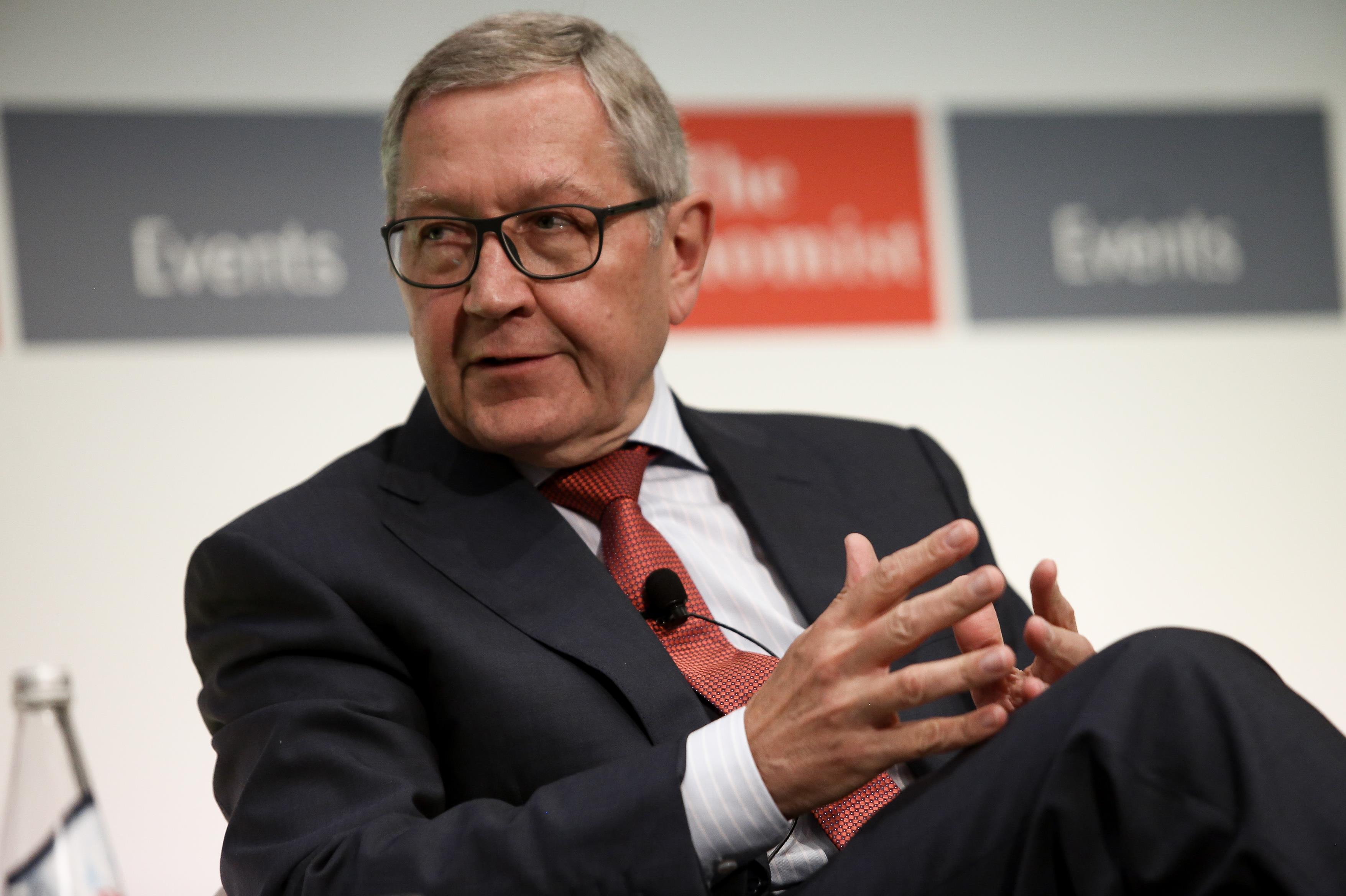 Ρέγκλινγκ: Το πρόγραμμα της Ελλάδας τελειώνει τον Αύγουστο του 2018