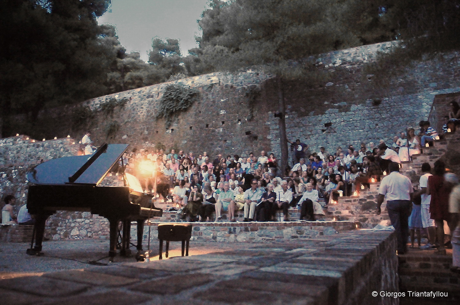 Συναυλία με «Συνθέσεις 19ου-20ού-21ου αιώνα» στο Μικρό Θέατρο Κατουνίων