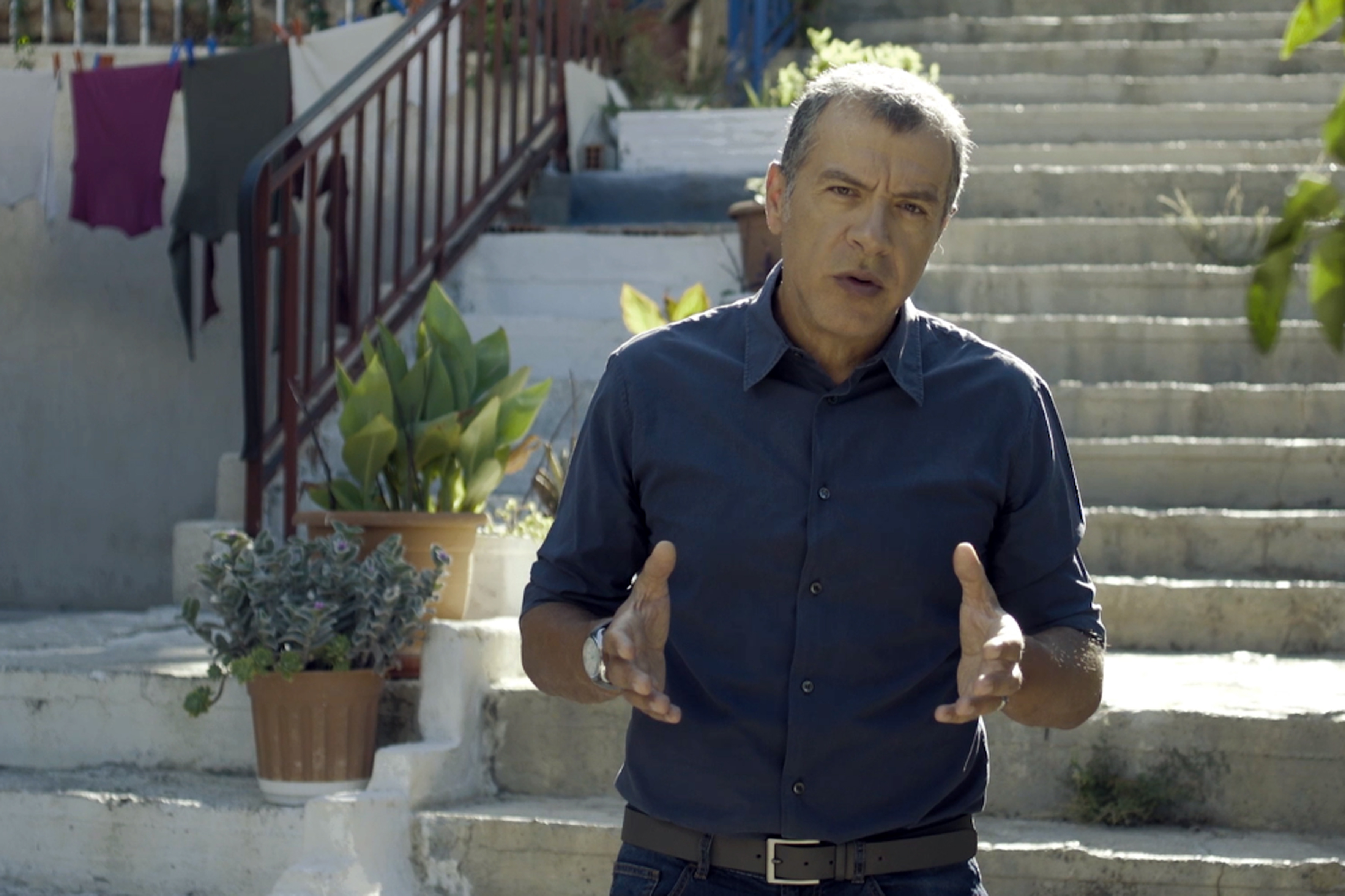 Οργισμένη και κρητική απάντηση του Ποταμιού στη μαντινάδα του Πολάκη