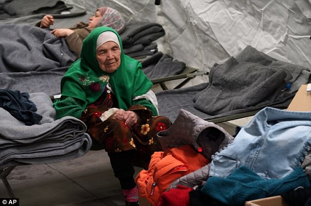 Μπιμπικάλ Ουζμπέκ: Η γηραιότερη πρόσφυγας του κόσμου κινδυνεύει με απέλαση