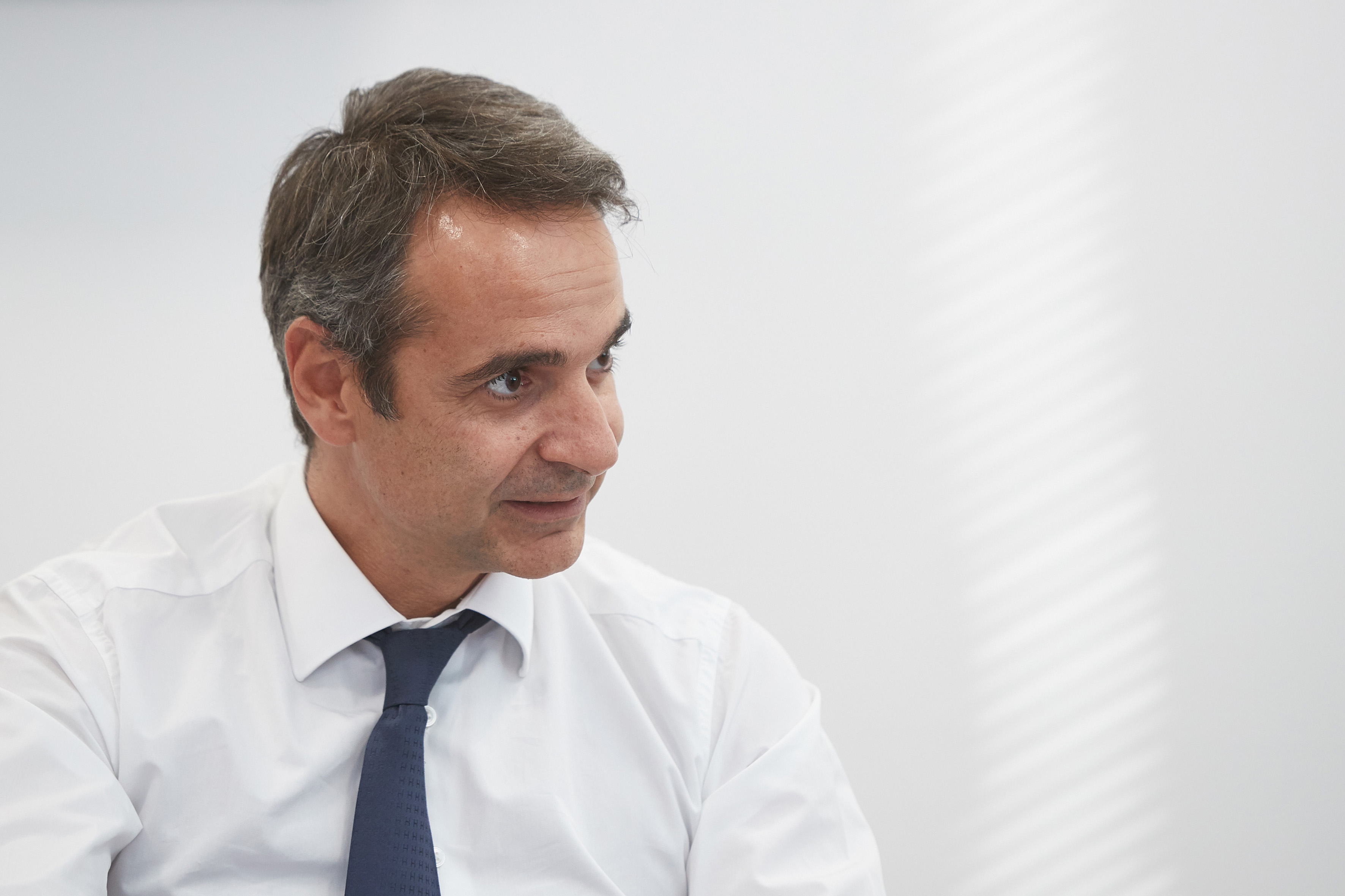 Σε αναμμένα κάρβουνα οι «γαλάζιοι» γόνοι μετά τον Τραγάκη