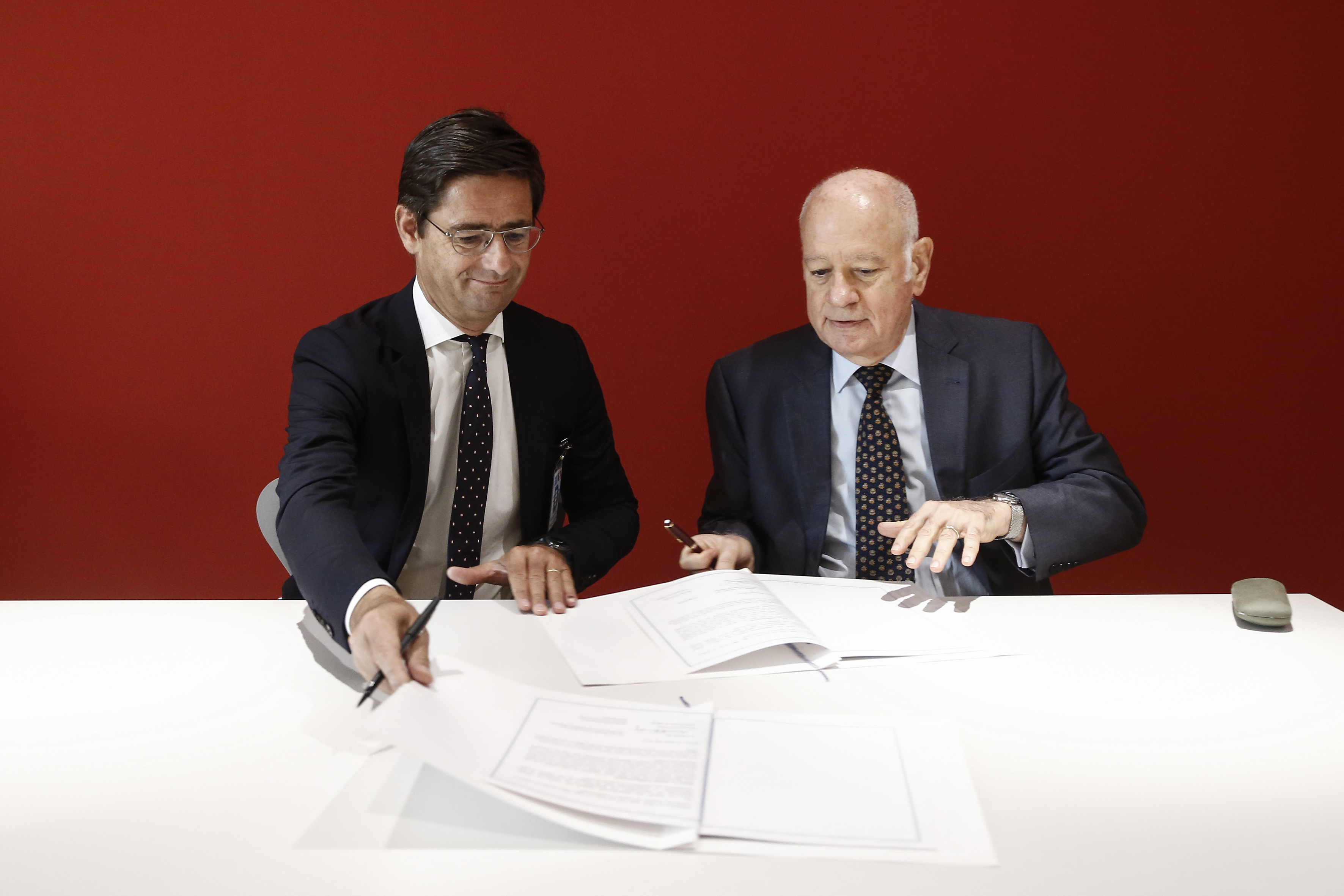 Μνημόνιο Συνεργασίας με τους Γάλλους για την Ελληνική Αναπτυξιακή Τράπεζα