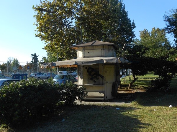 Θεσσαλονίκη: Ανακαινισμένο μεν, κλειστό δε το αιωνόβιο διατηρητέο περίπτερο