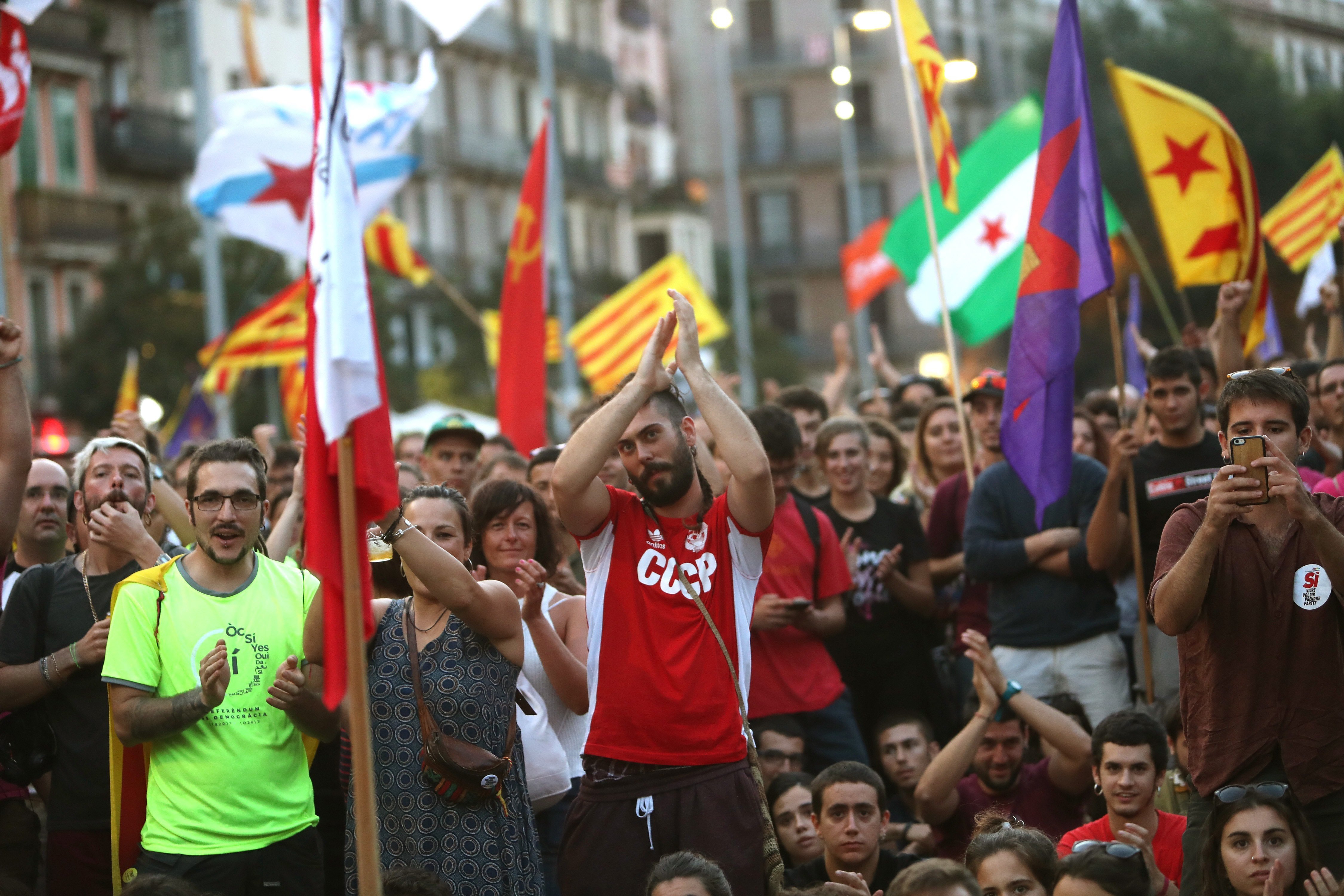 Ισπανία: Αναποφάσιστοι παραμένουν οι δήμοι για το δημοψήφισμα