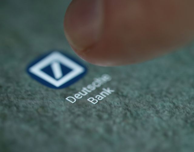Υποβάθμιση της Deutsche Bank από τον Fitch