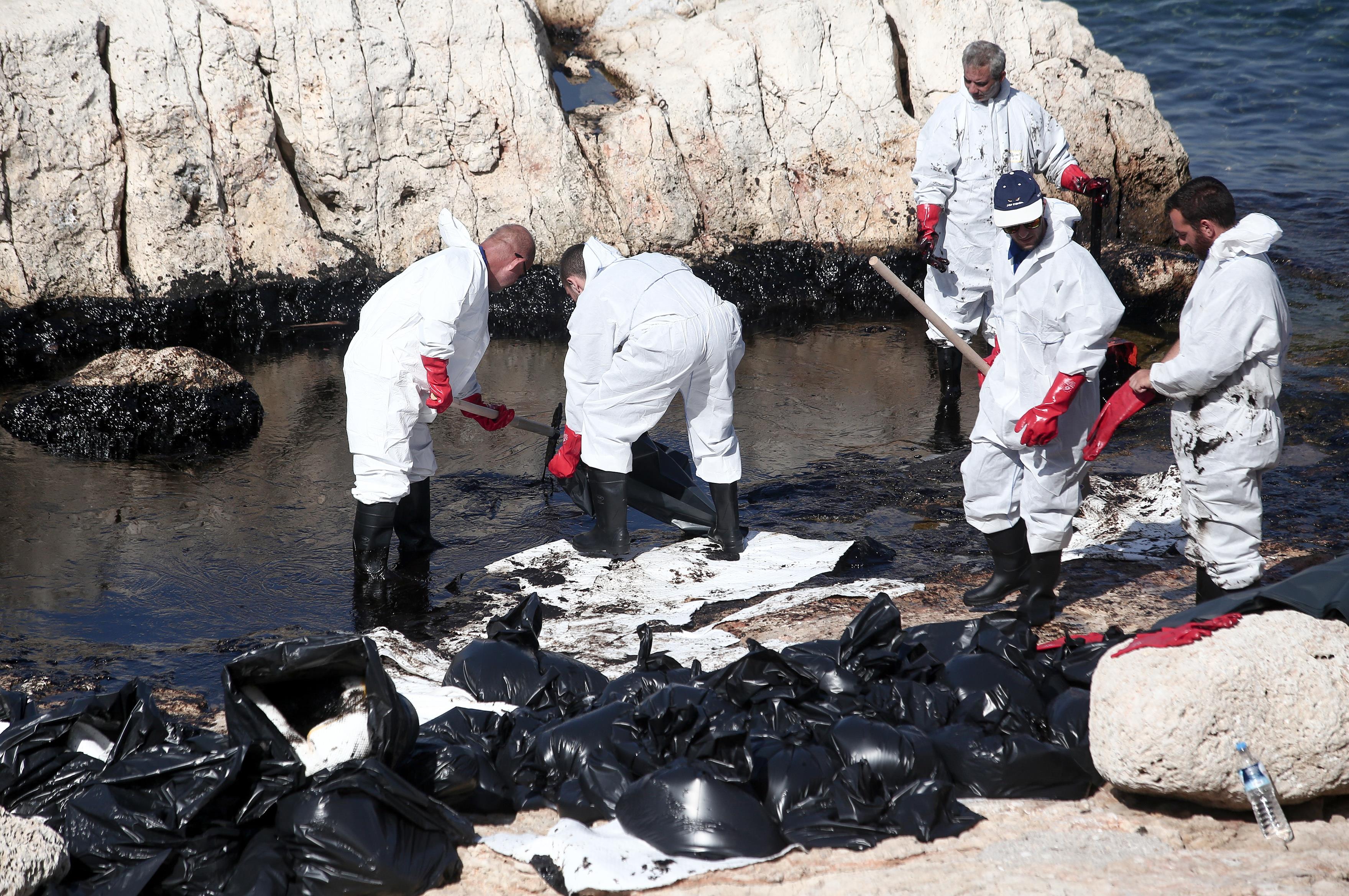 Βελτιωμένη η εικόνα του Σαρωνικού – Συνεχίζονται οι εργασίες στο «Αγία Ζώνη ΙΙ»