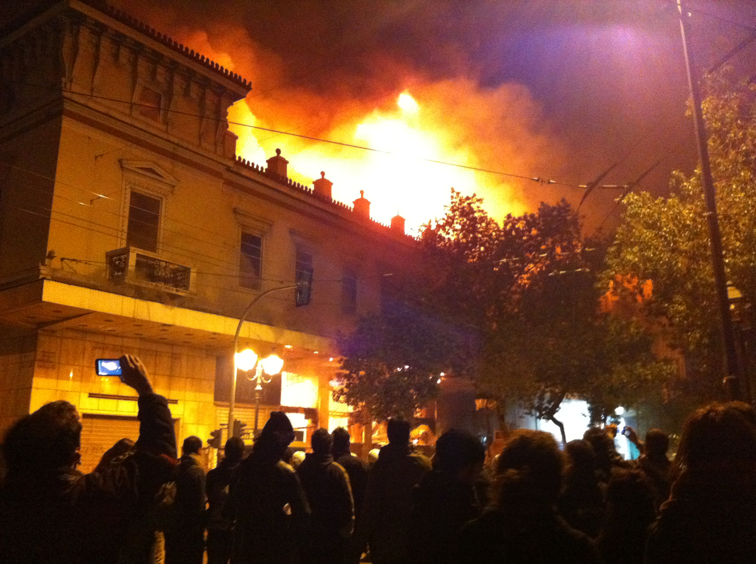 Ακυρώθηκε η χορηγία του Ιδρύματος Σταύρος Νιάρχος σε «Απόλλων» και «Αττικόν»