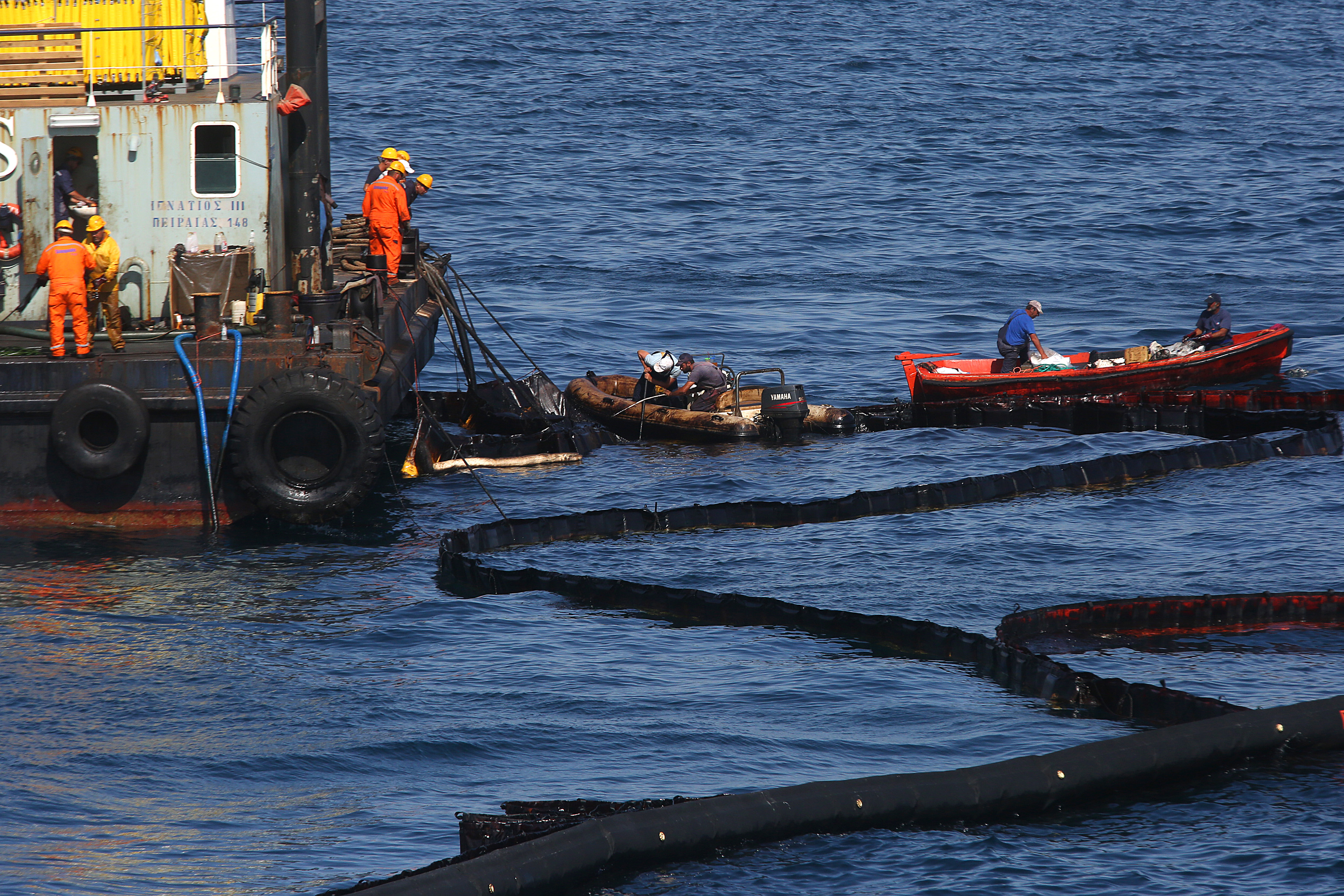 Τον Τσίπρα βάζει στο στόχαστρο η ΝΔ για την καταστροφή του Σαρωνικού