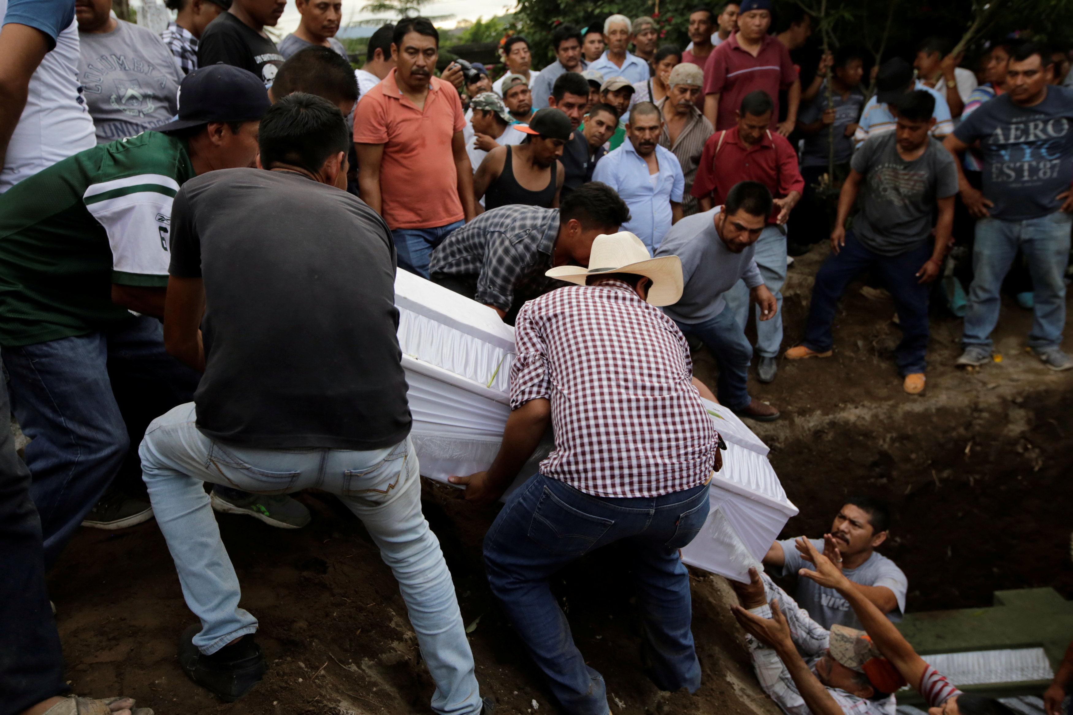 Ώρες αγωνίας στο Μεξικό – Τουλάχιστον 250 νεκροί από τον φονικό σεισμό