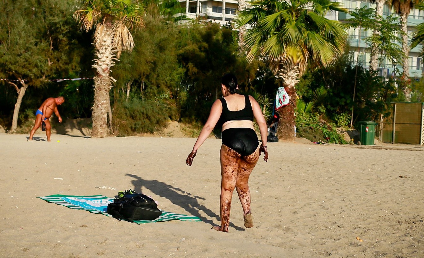 Τi κινδύνους υγείας κρύβει μια βουτιά στην πετρελαιοκηλίδα