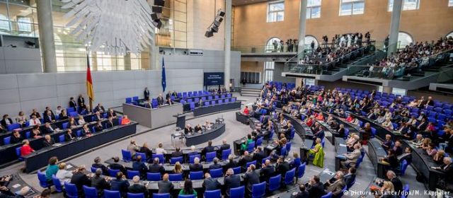 Πόσο καλά αμείβονται οι Γερμανοί πολιτικοί;