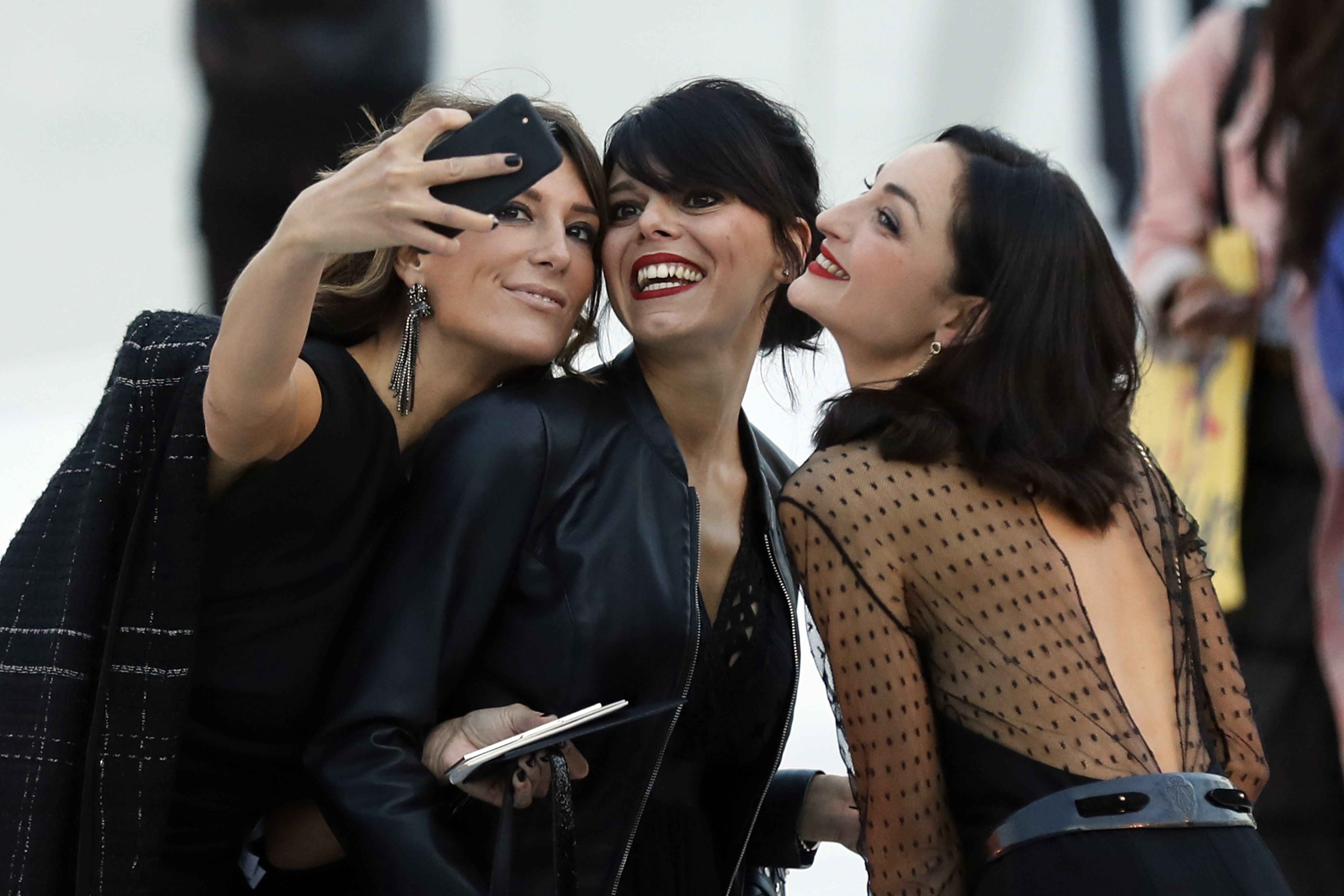 Πώς θα βγάλετε τρισδιάστατες «σέλφι»