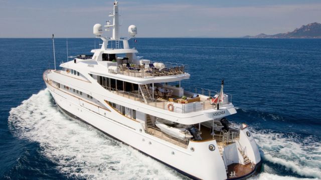 Νοίκιαζαν πολυτελές γιοτ σε τουρίστες χωρίς άδεια