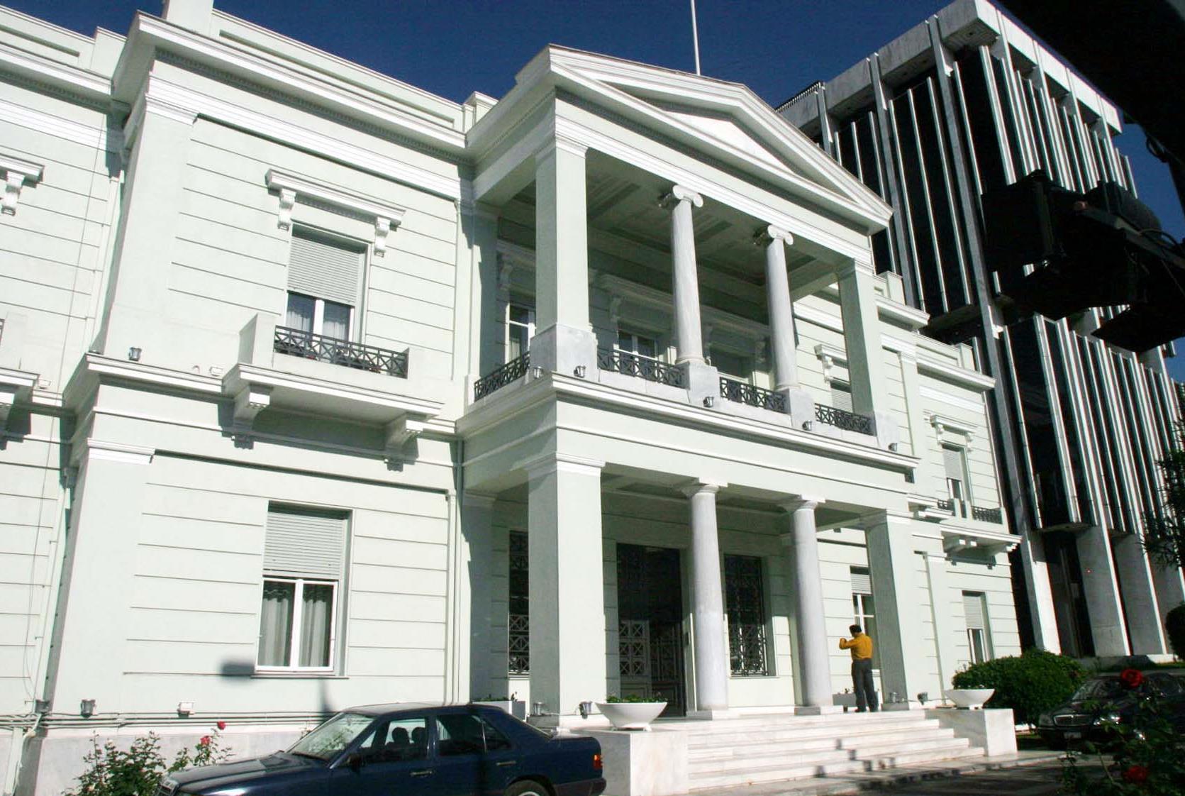 ΥΠΕΞ: Η αλβανική Βουλή διαιωνίζει τις αυθαιρεσίες του καθεστώτος Χότζα