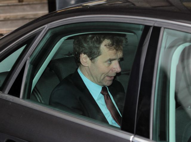 Τόμσεν: Απαιτείται μεγάλη επέκταση πληρωμών στο ελληνικό χρέος