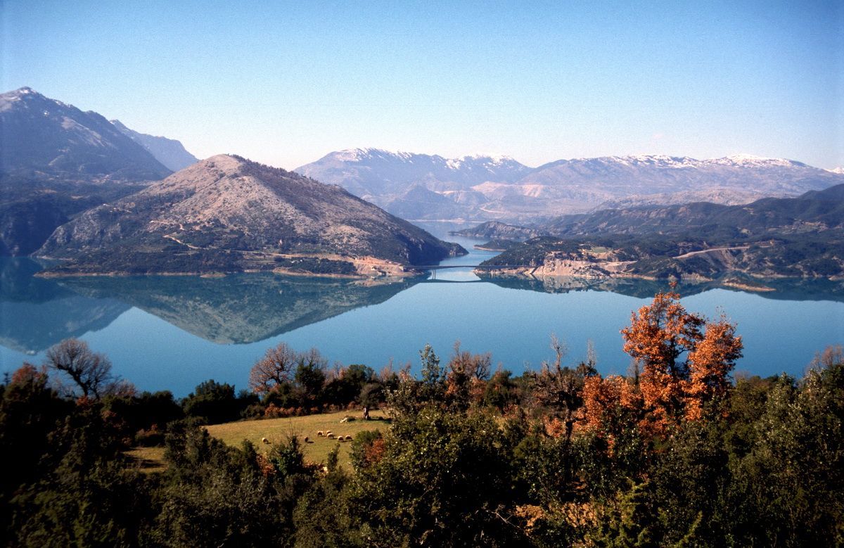 Ζαχαρίας Παπαντωνίου: «Γεια σας, ψηλά βουνά!»