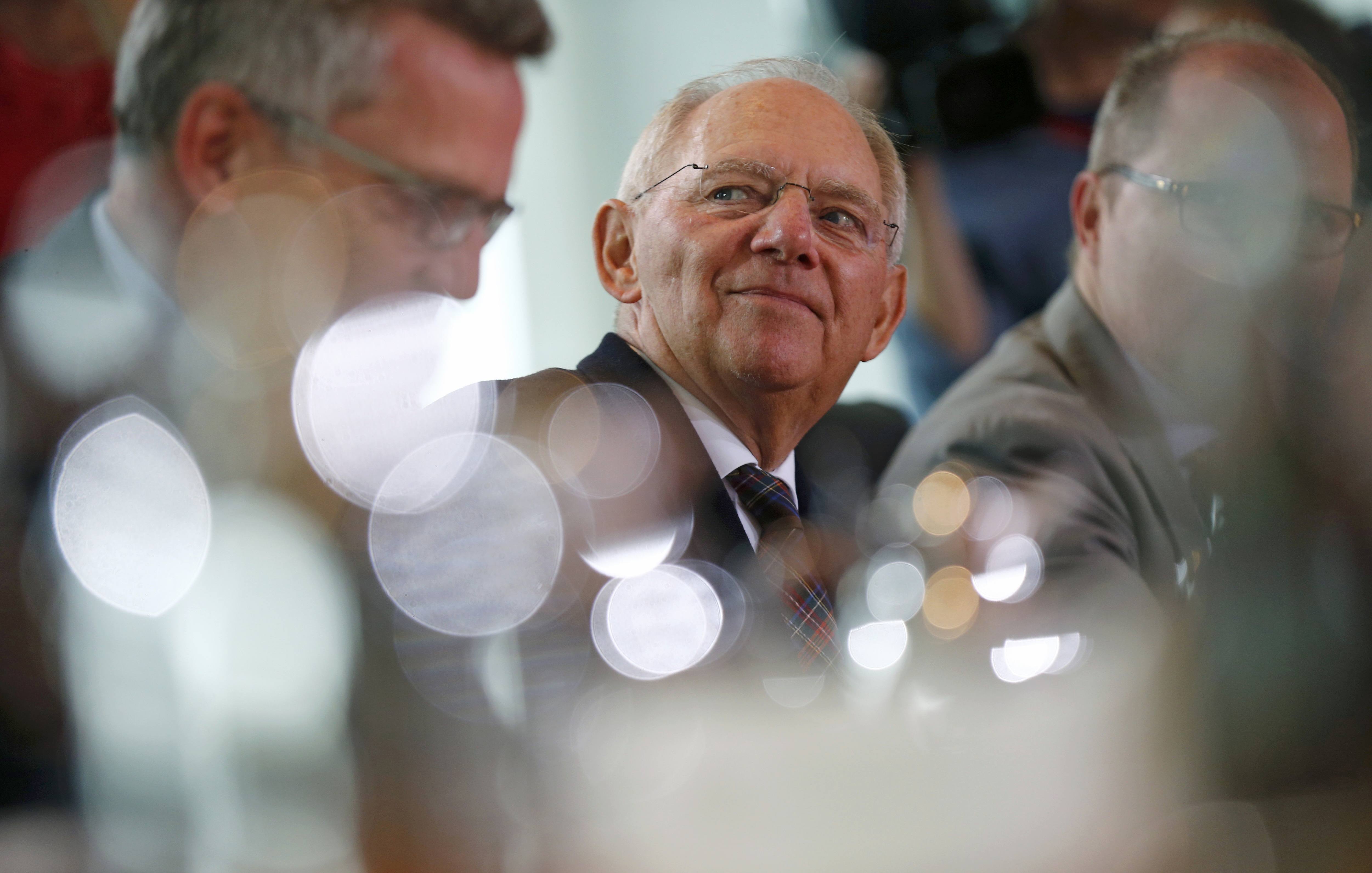 Ποιοι ετοιμάζουν «αποχαιρετιστήριο πάρτι» στον Σόιμπλε