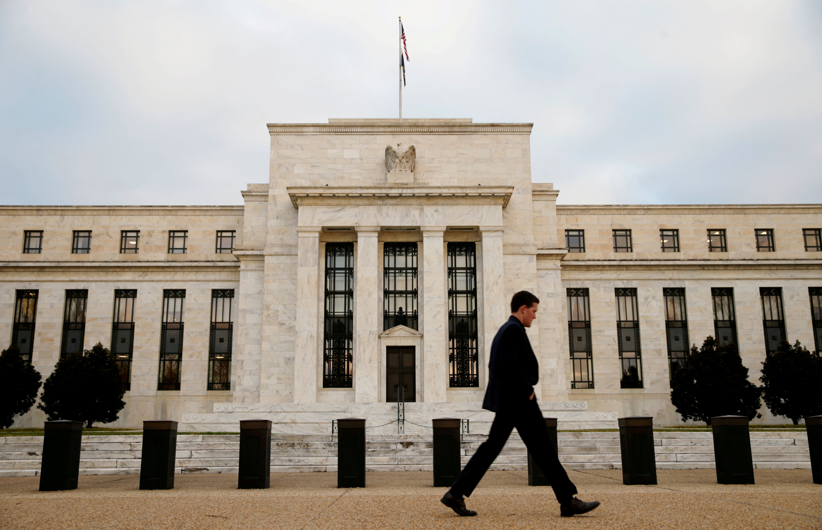 Bloomberg: Ο Τζερόμ Πάουελ πιθανόν νέος διοικητής της Fed