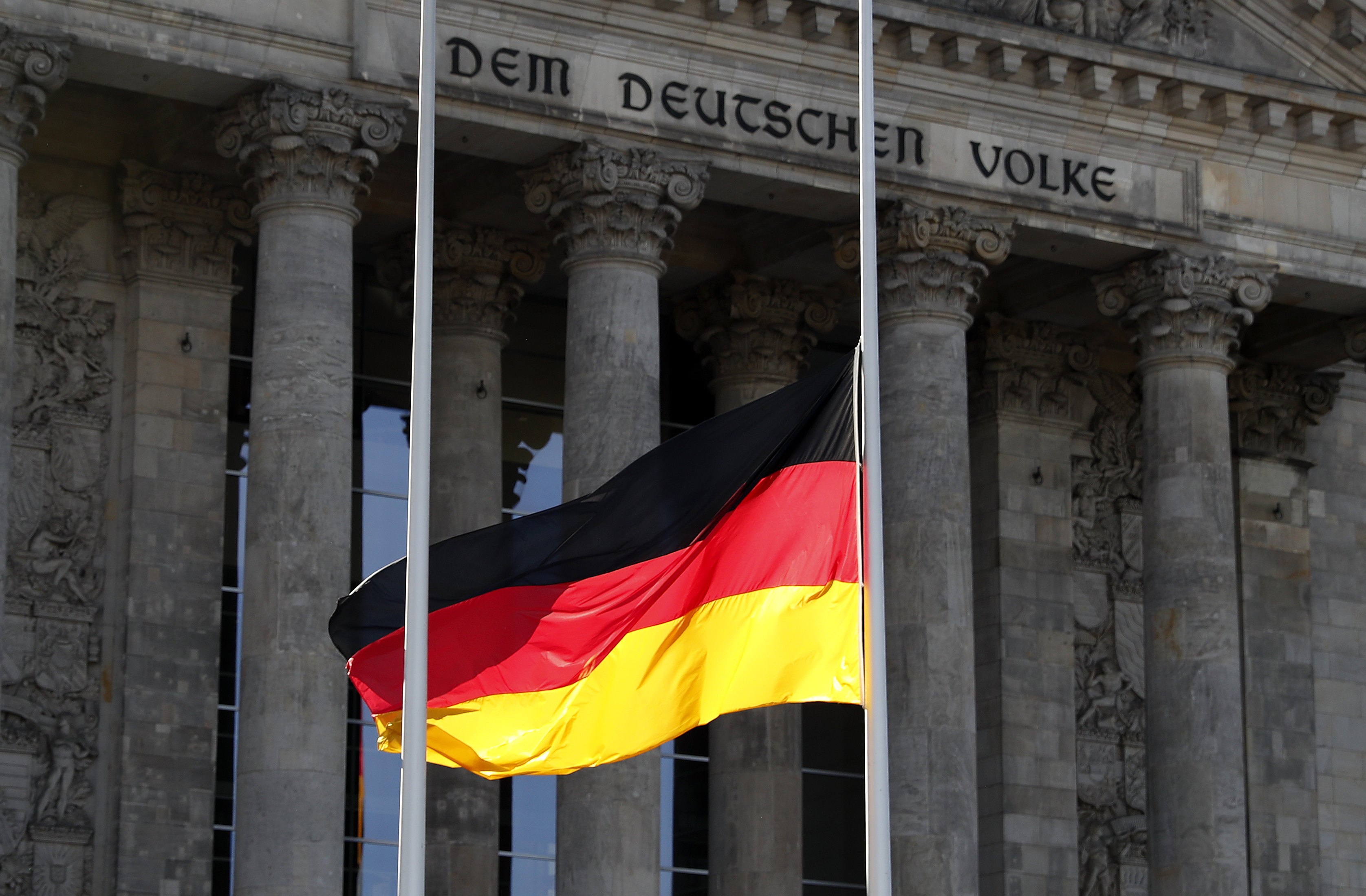 Γερμανία: Σε σύγκρουση με τα άλλα κόμματα οδεύει η AfD