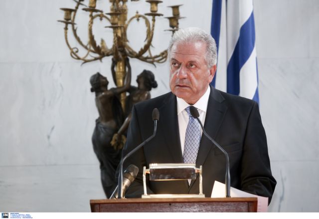 Αβραμόπουλος: Σεβασμός στη συμφωνία ΕΕ-Τουρκίας για πρόσφυγες