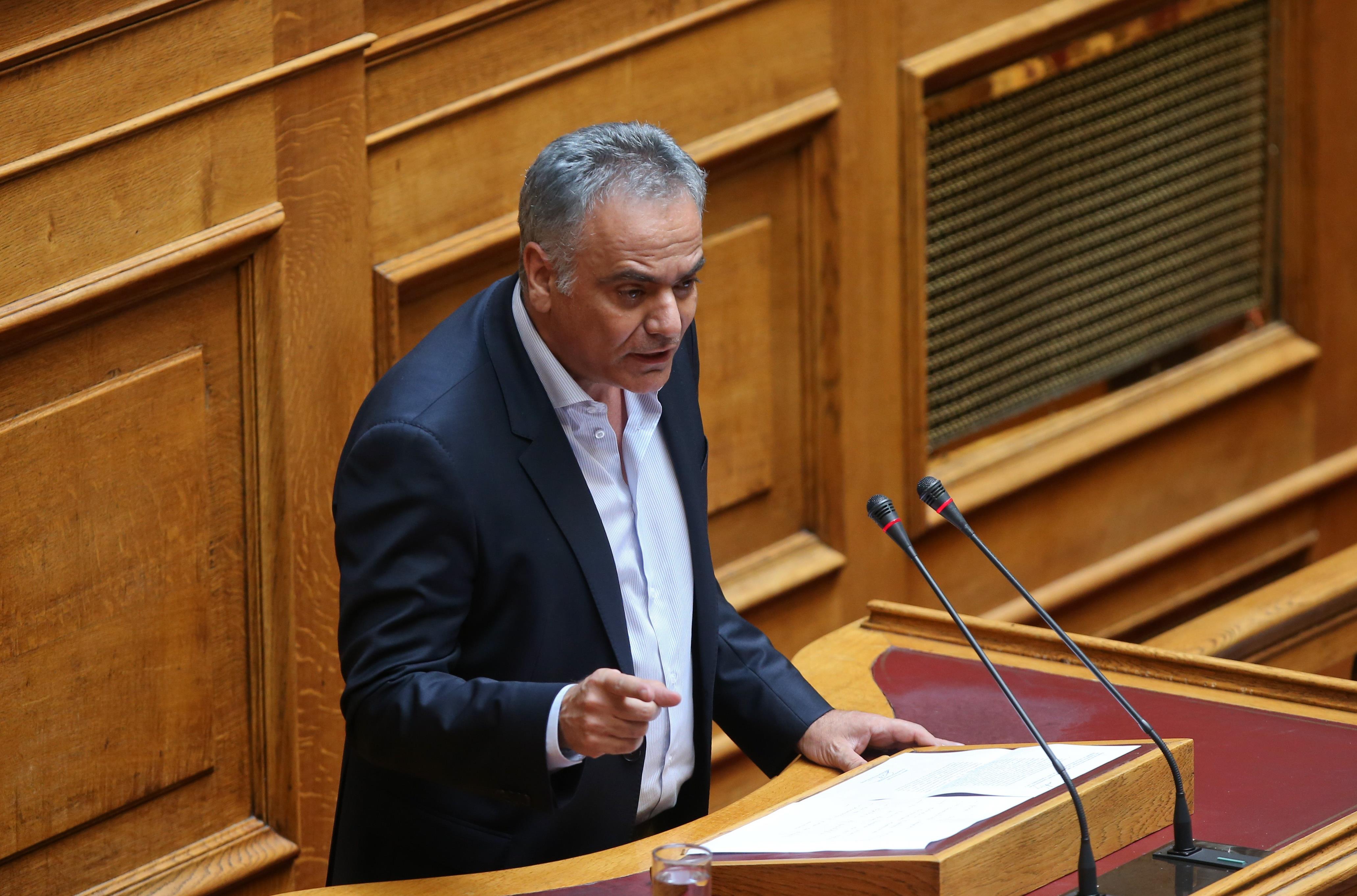 Σκουρλέτης: Προανήγγειλε την τροποποίηση προϋποθέσεων δανεισμού των ΟΤΑ