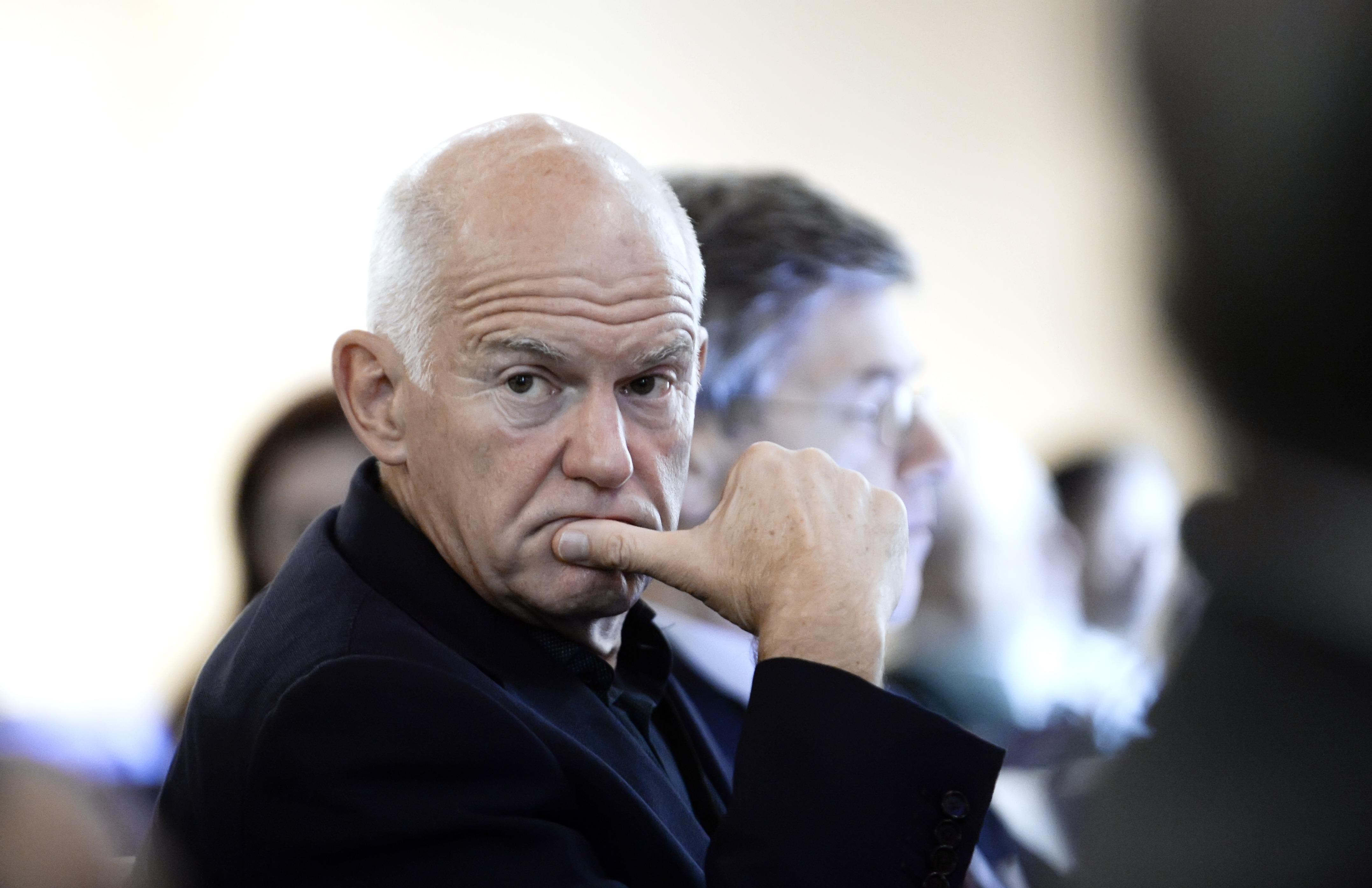 Παπανδρέου: Ιερή υποχρέωση του ηγέτη να βάζει πρώτα τη χώρα