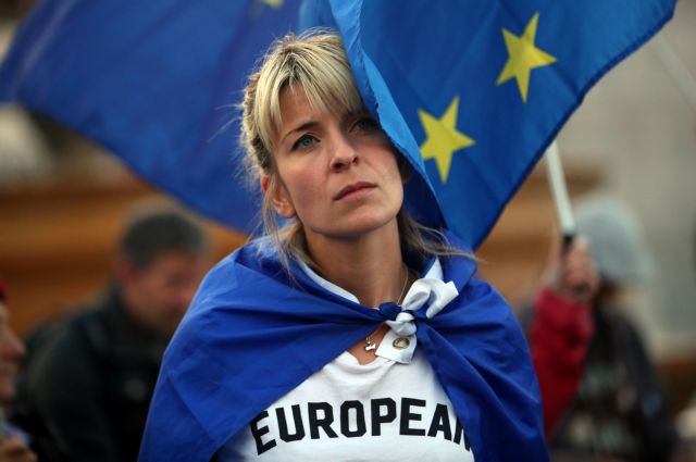 Eurostat: 16,3% χαμηλότεροι οι μισθοί των γυναικών στην ΕΕ