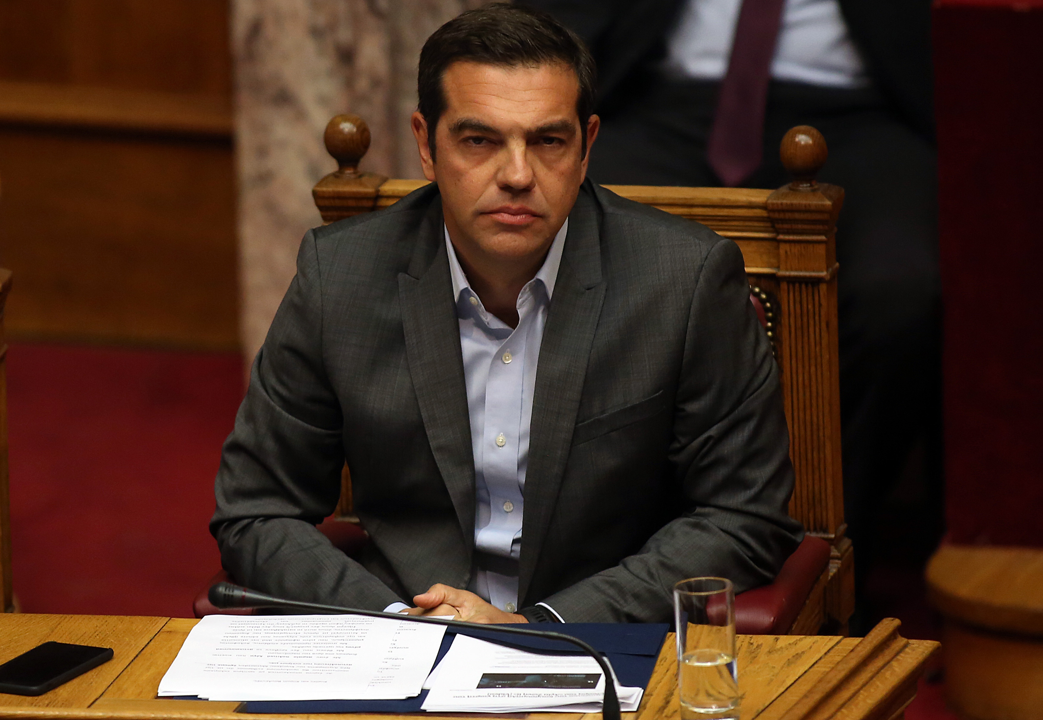 Κυβερνητικοί τριγμοί και αξιολόγηση προκαλούν πονοκέφαλο στον Τσίπρα