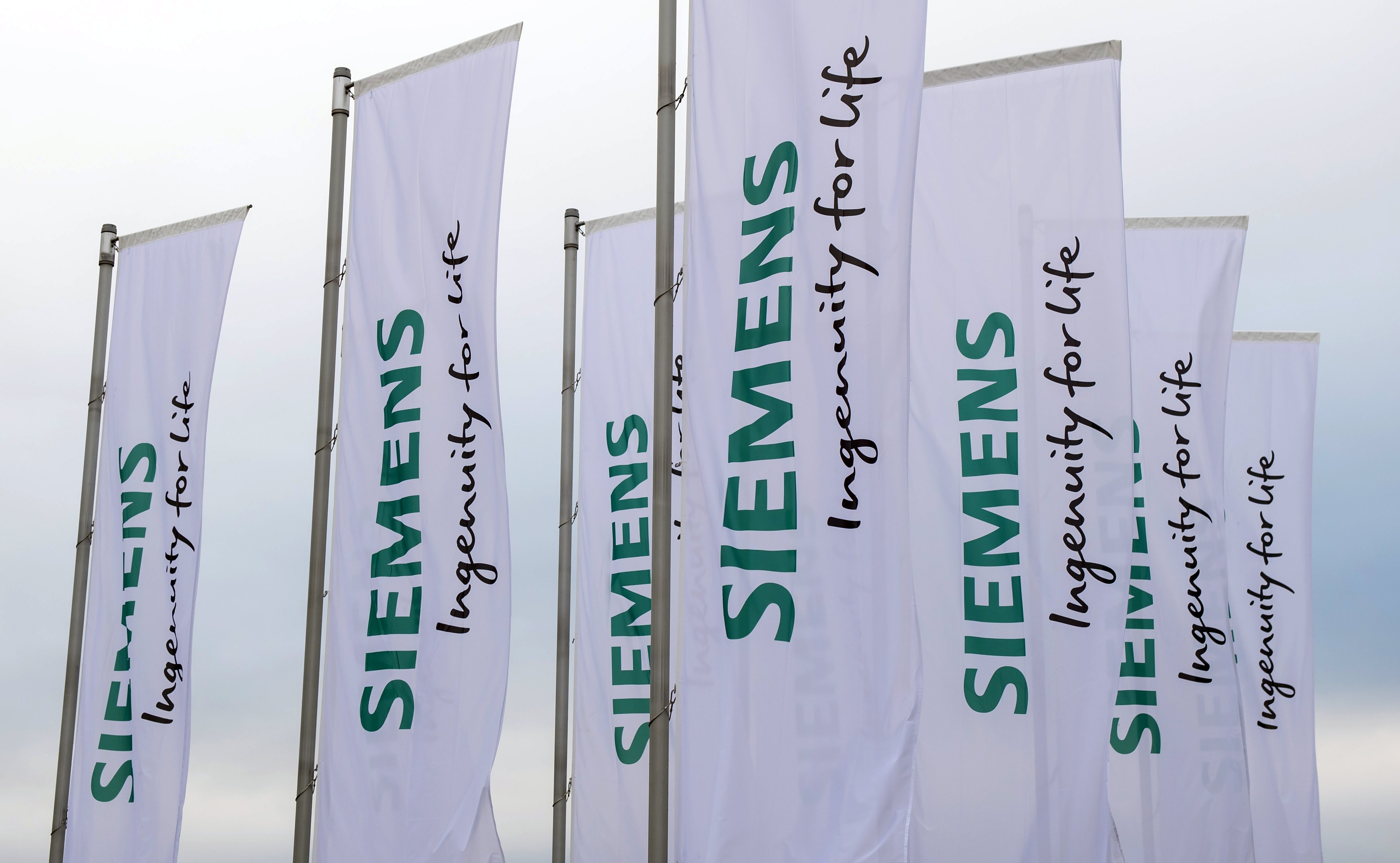 Σκάνδαλο Siemens: Τι είπε η γραμματέας του Χριστοφοράκου για τα «μαύρα ταμεία»