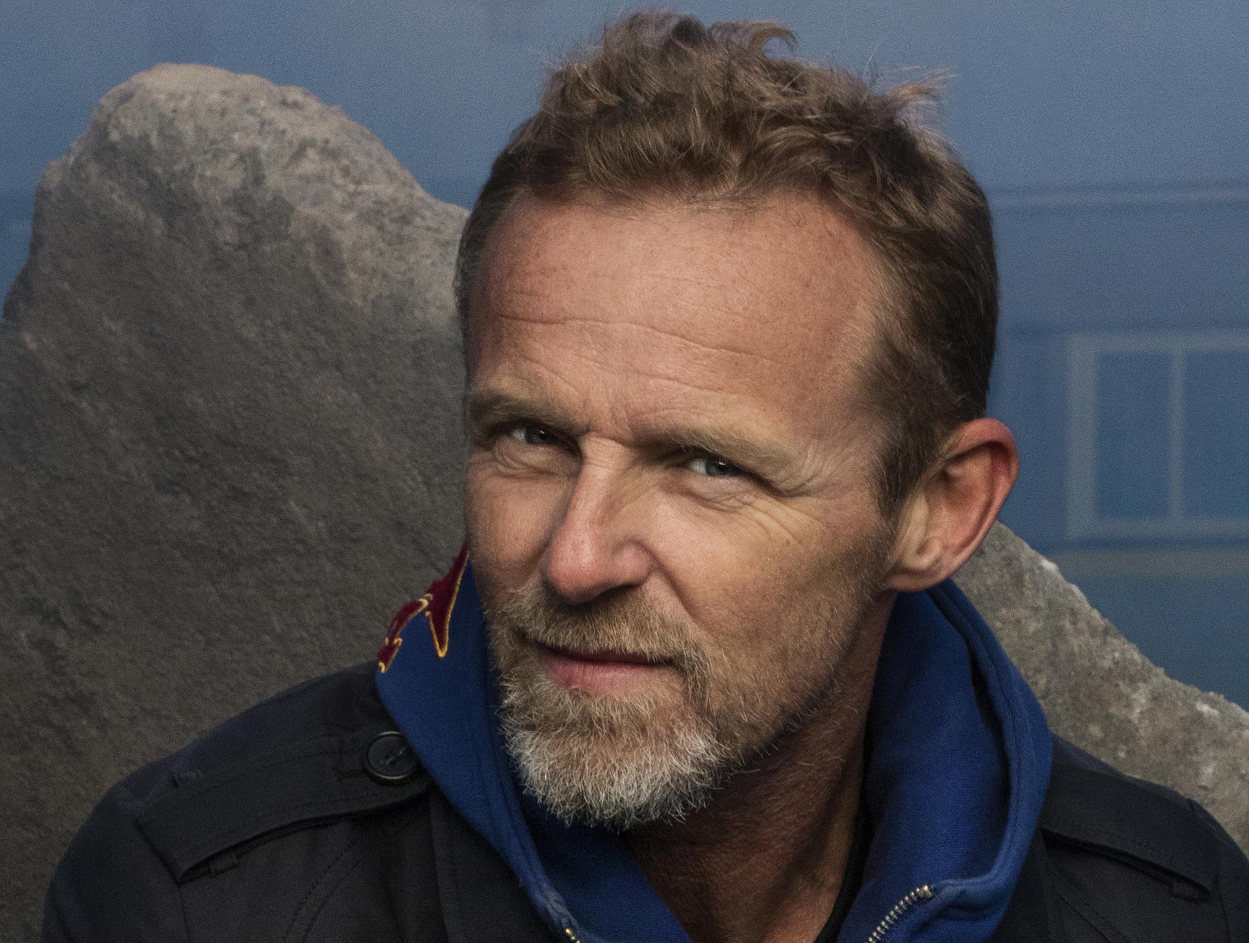 Τζο Νέσμπο: Οι singles είναι πιο χαρούμενοι από τα ζευγάρια και τις οικογένειες