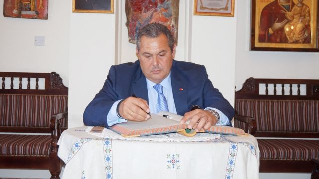 Καμμένος – Αγγλικά σημειώσατε… 1