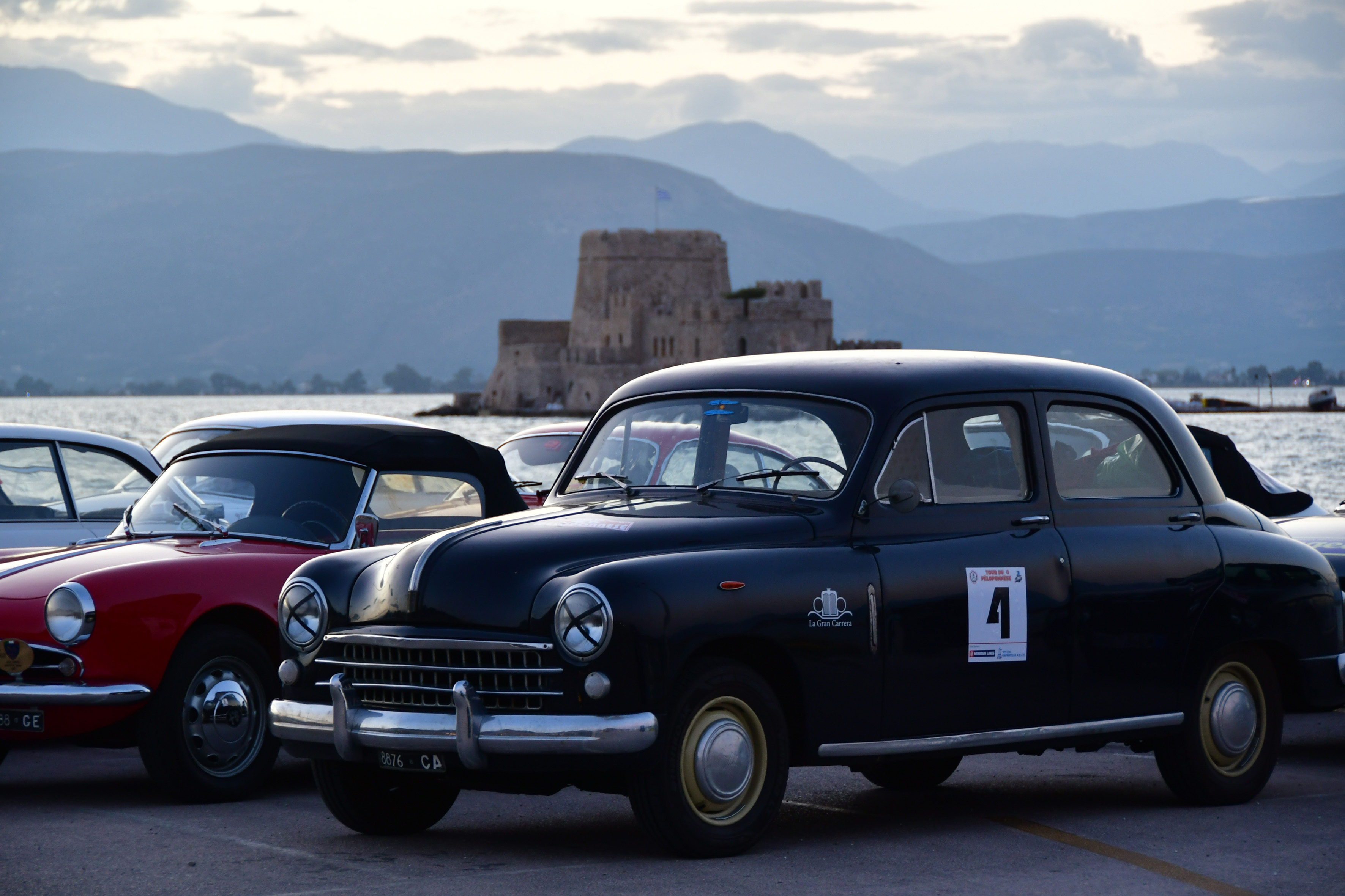 Διώχνουν τις «αντίκες» από τους δρόμους