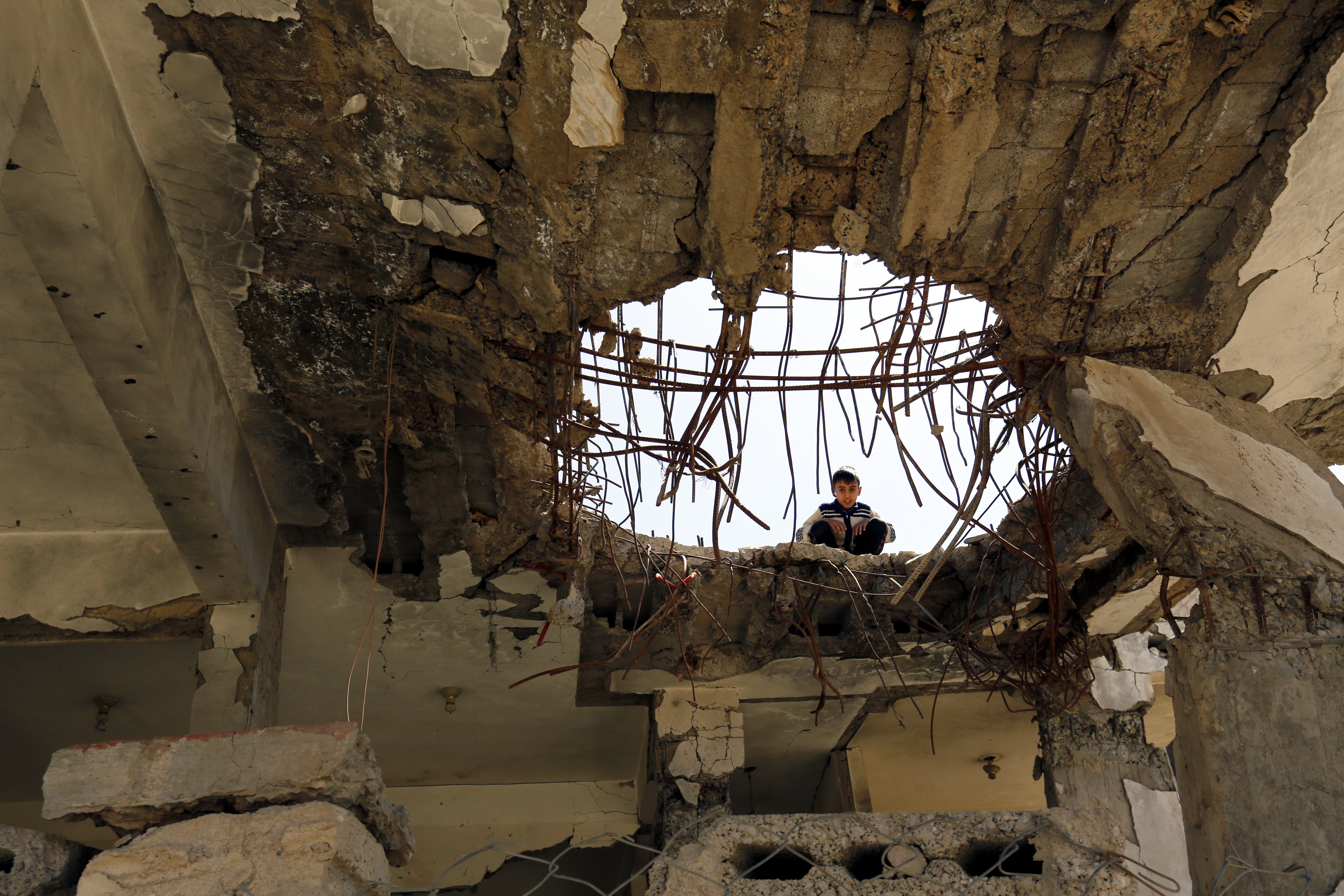 Υεμένη: Δεκατρία μέλη του ΙΚ σκοτώθηκαν σε αεροπορική επιδρομή