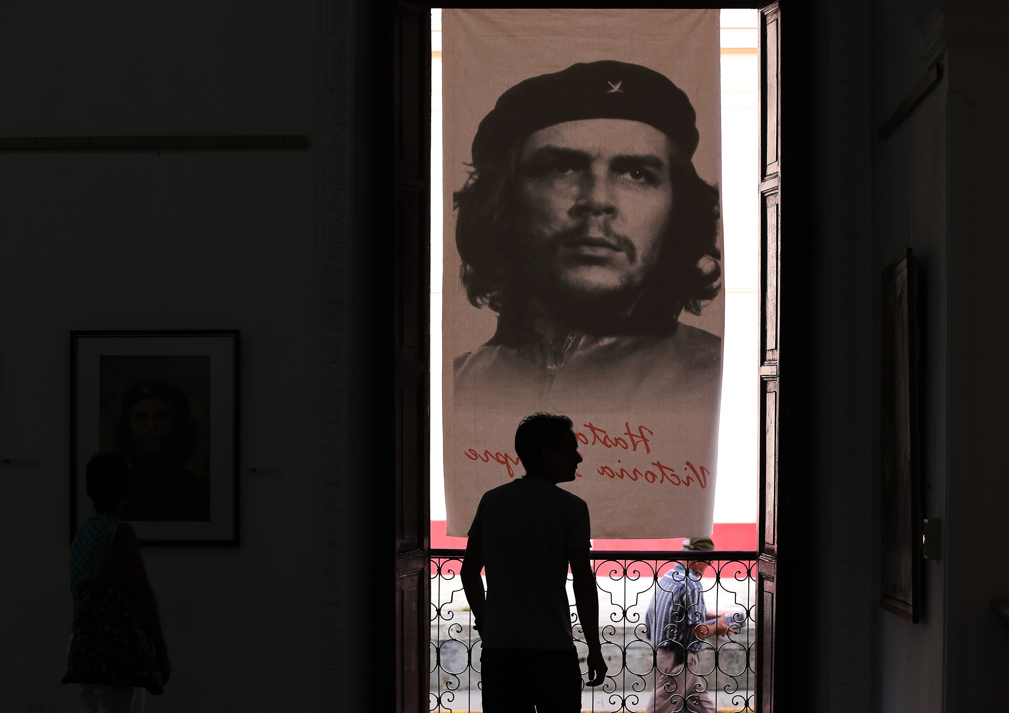 Φόρος τιμής στον Τσε Γκεβάρα, 50 χρόνια μετά τον θάνατό του
