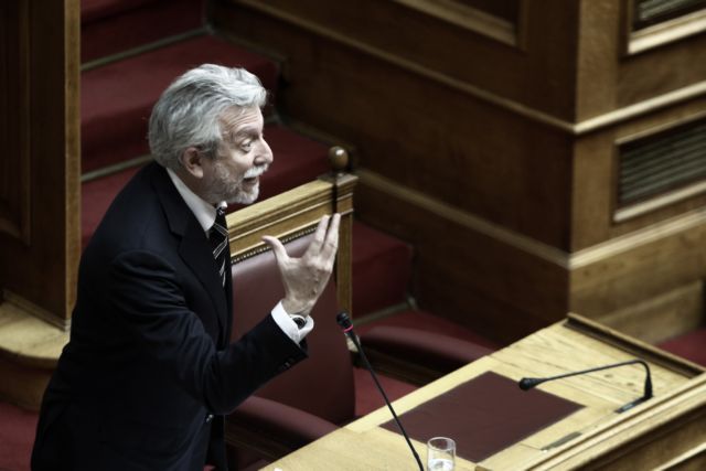 Νομοτεχνική αλλαγή στη διάταξη για αλλαγή ταυτότητας φύλου στα 15