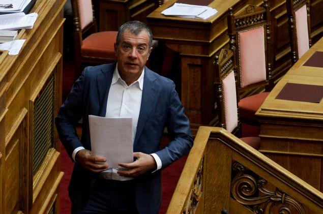 Θεοδωράκης: Δεν υπάρχουν παιδιά ενός κατώτερου Θεού