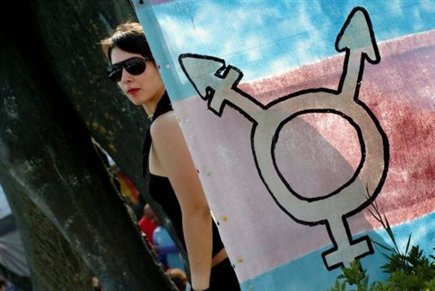 Διεθνής Αμνηστία: Ιστορικό βήμα η ψήφιση του νομοσχεδίου για την ταυτότητα φύλου
