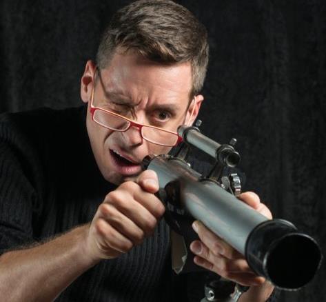 Ο Γιάννης Σαρακατσάνης μιλά στο in.gr για τις «Εφευρέσεις που άλλαξαν τον κόσμο»