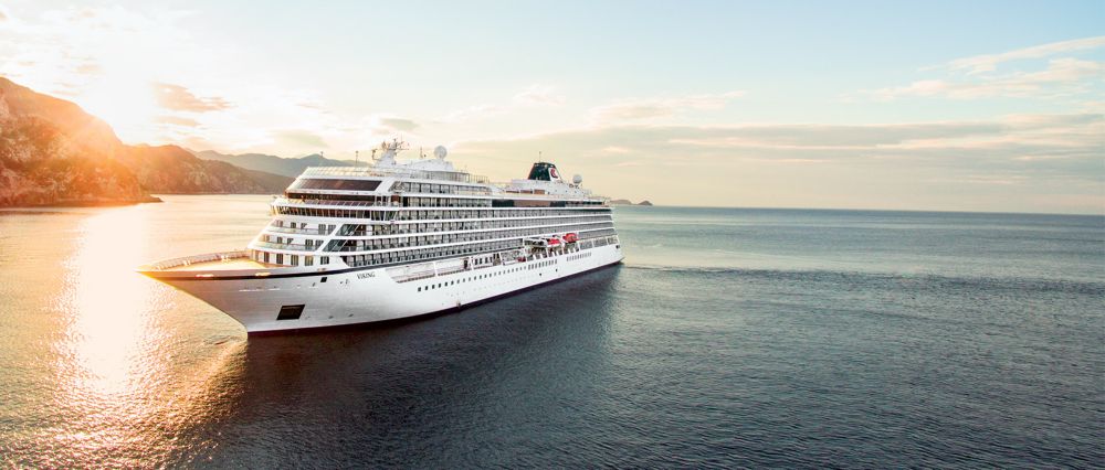 Στον Πειραιά το νεότευκτο κρουαζιερόπλοιο «VIKING SUN»