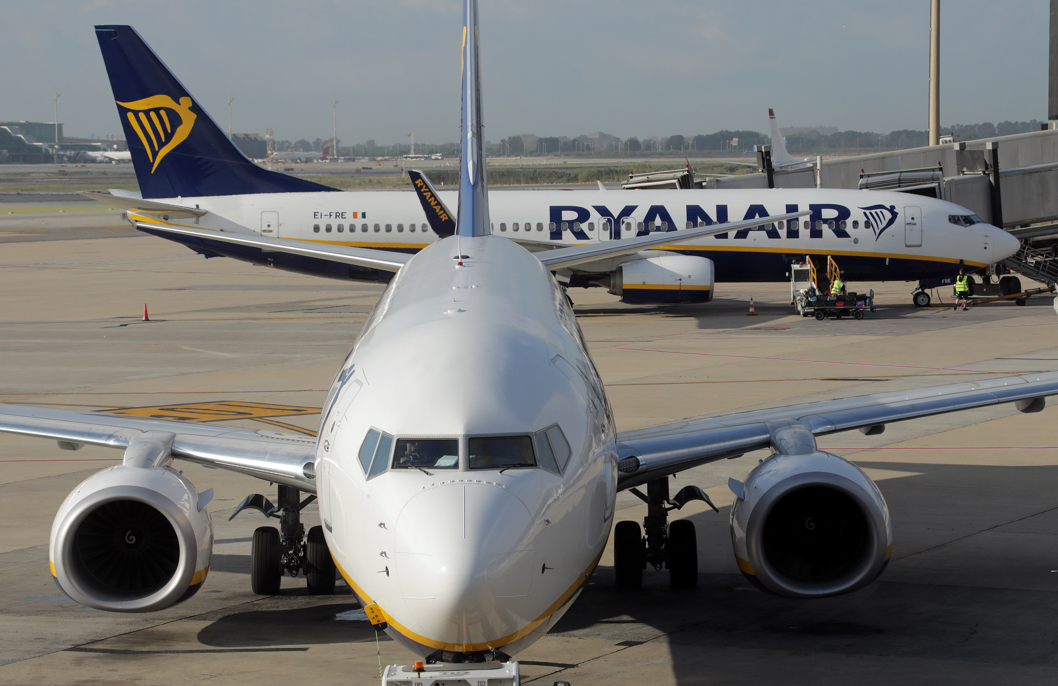 Ryanair: Ενισχύει την παρουσία της στην Αθήνα με 13 νέα δρομολόγια