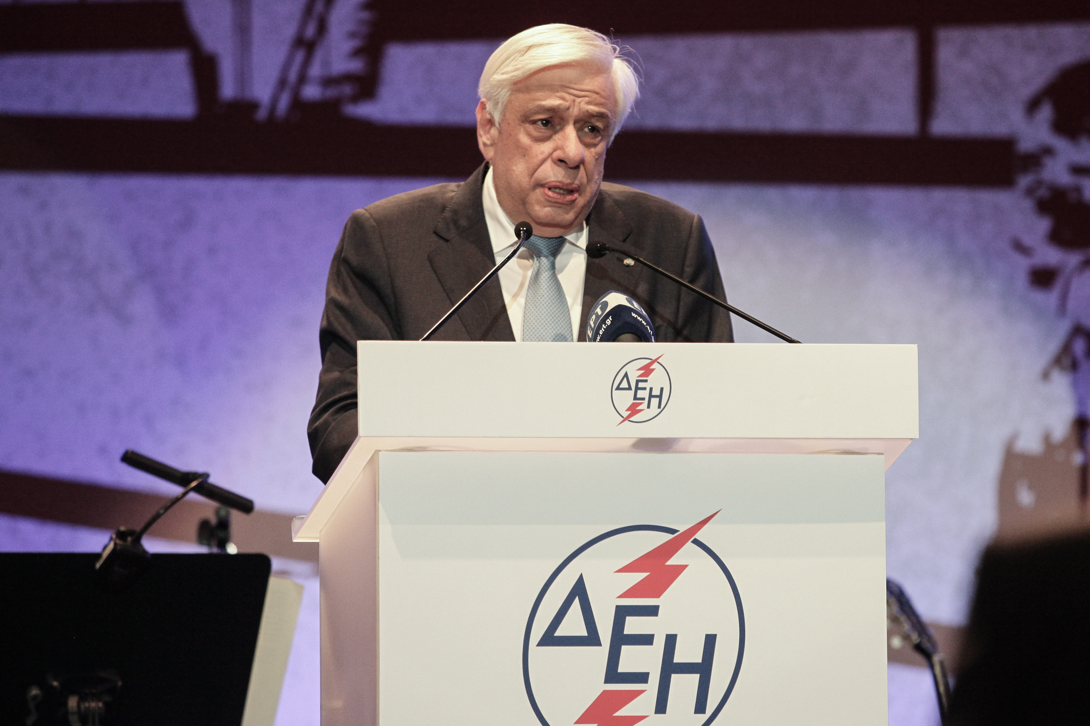 Ηχηρό μήνυμα Παυλόπουλου για την υπεράσπιση της εδαφικής ακεραιότητας