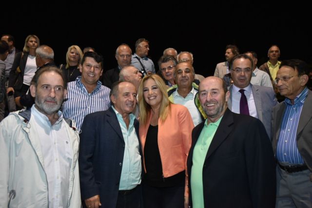 Γεννηματά: Οι επιθέσεις με δυναμώνουν