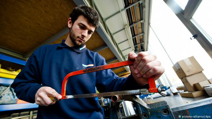 Απέτυχε η προσέλκυση άνεργων νέων από τη Ν. Ευρώπη