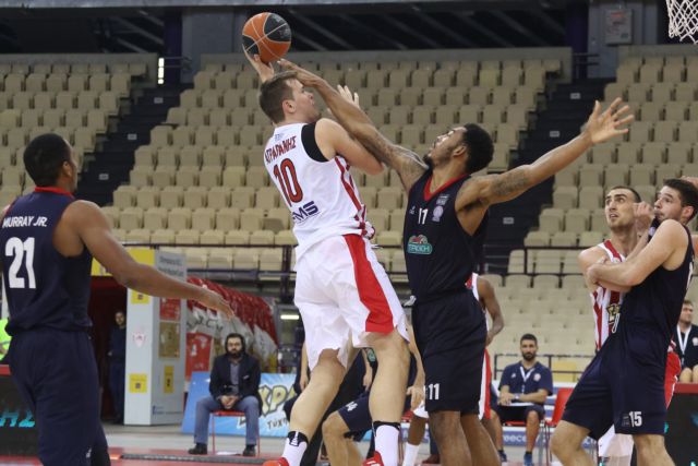 Ο Ολυμπιακός σαν σε… προπόνηση με τα Τρίκαλα