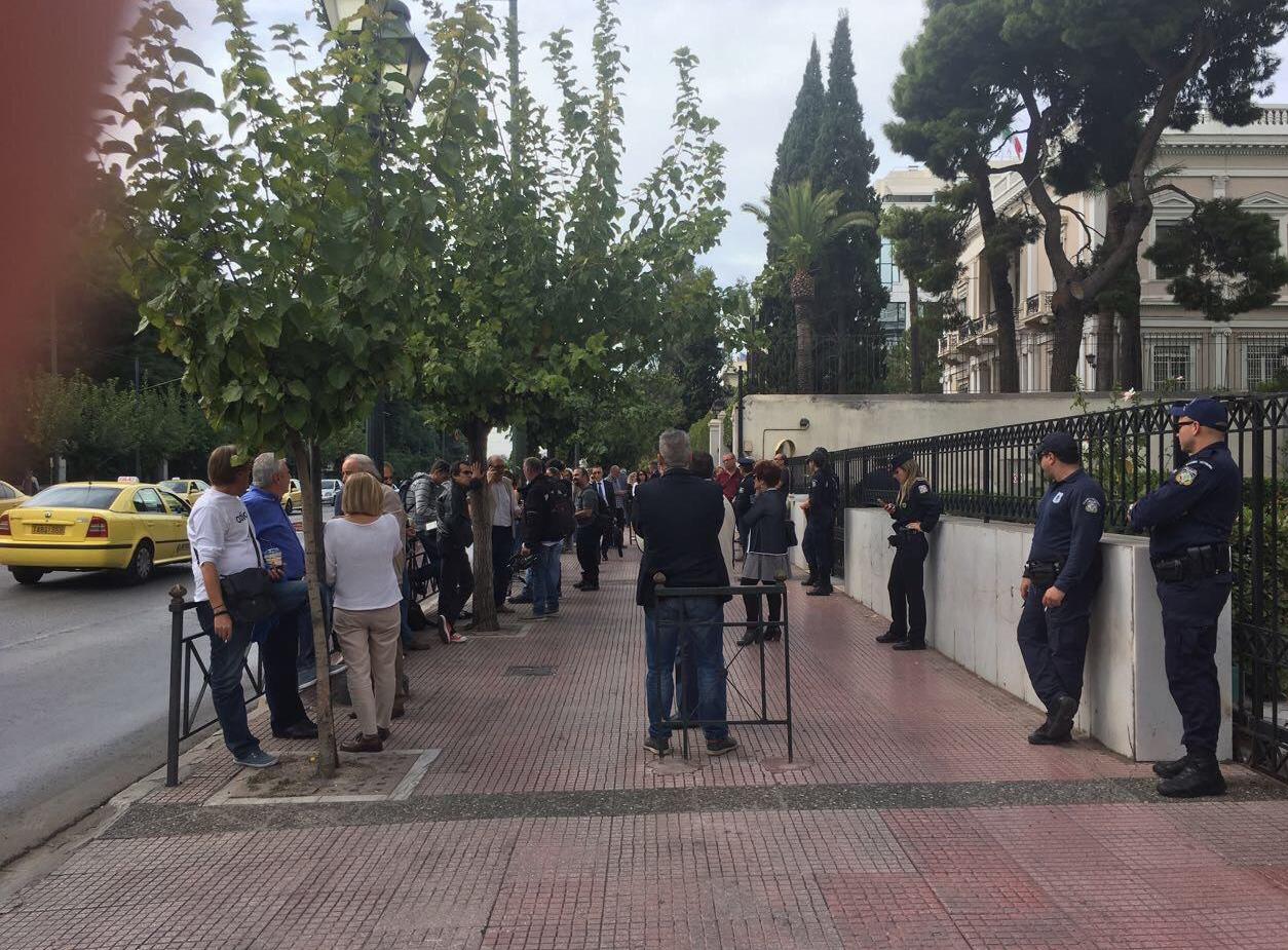 Συγκέντρωση ΑΔΕΔΥ για την αξιολόγηση [Εικόνες]