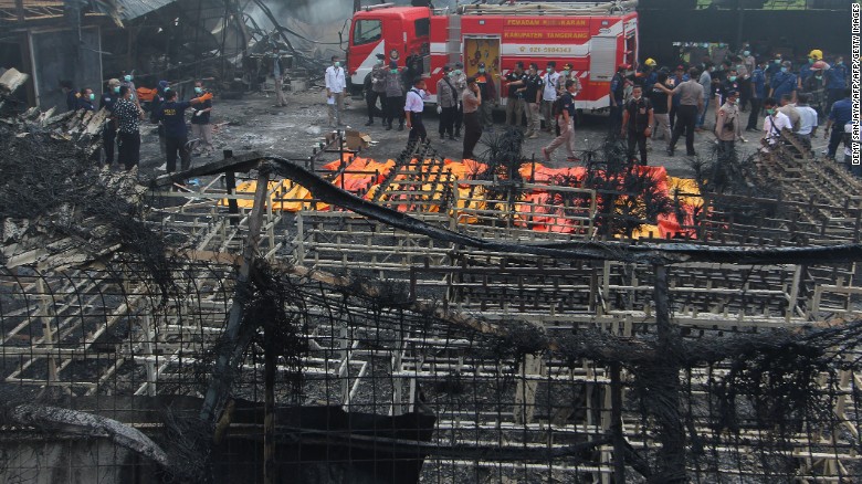 Ινδονησία: Έκρηξη σε εργοστάσιο, 47 οι νεκροί [Βίντεο]