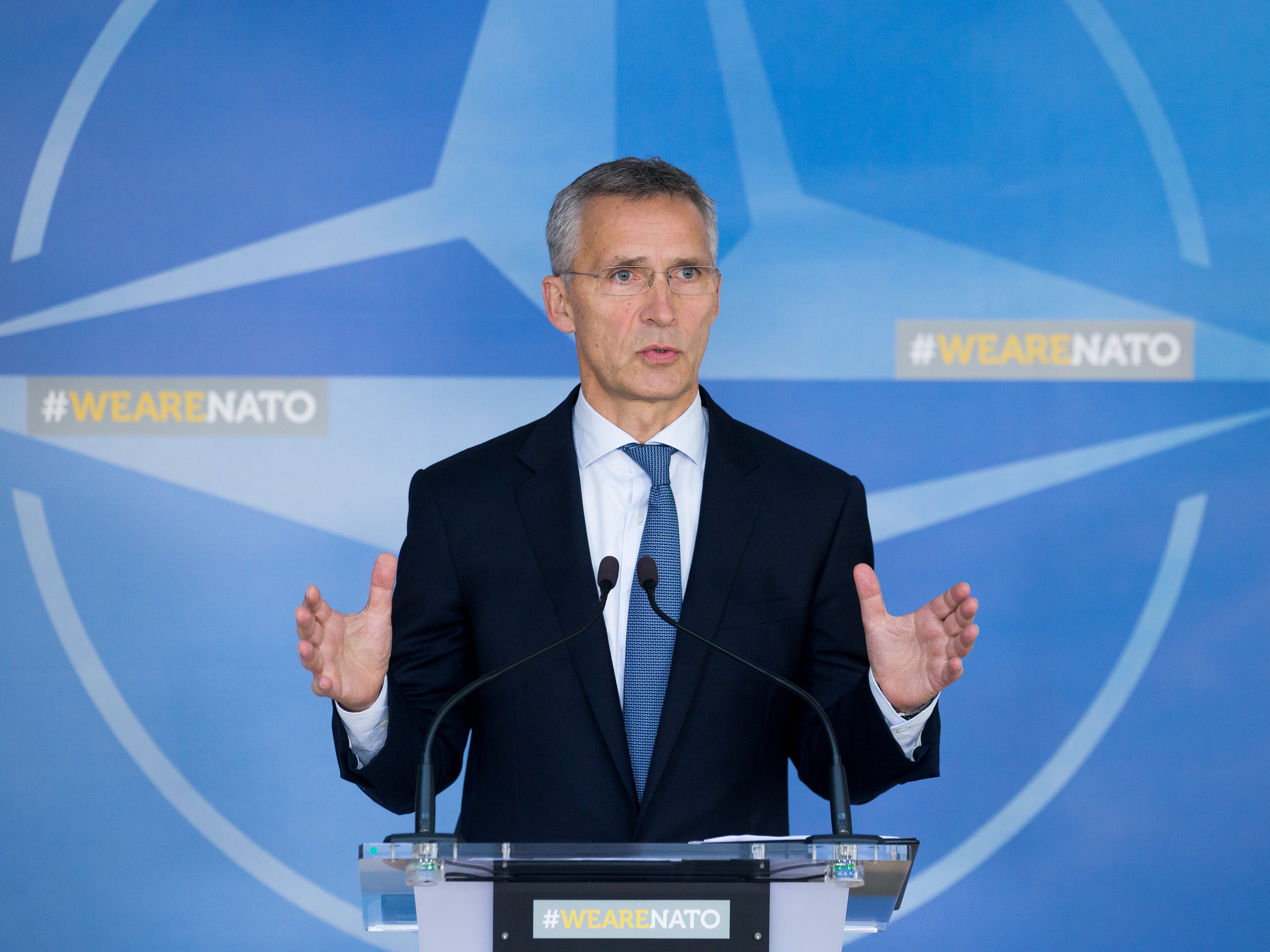 ΝΑΤΟ: Πιέσεις στις χώρες για κυρώσεις κατά Β.Κορέας