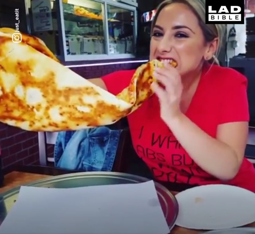 Είναι αυτό το μεγαλύτερο κομμάτι πίτσας στον κόσμο;