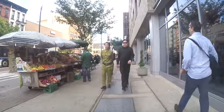 Ο «Κιμ Γιονγκ Ουν» … βολτάρει στη Νέα Υόρκη [Βίντεο]