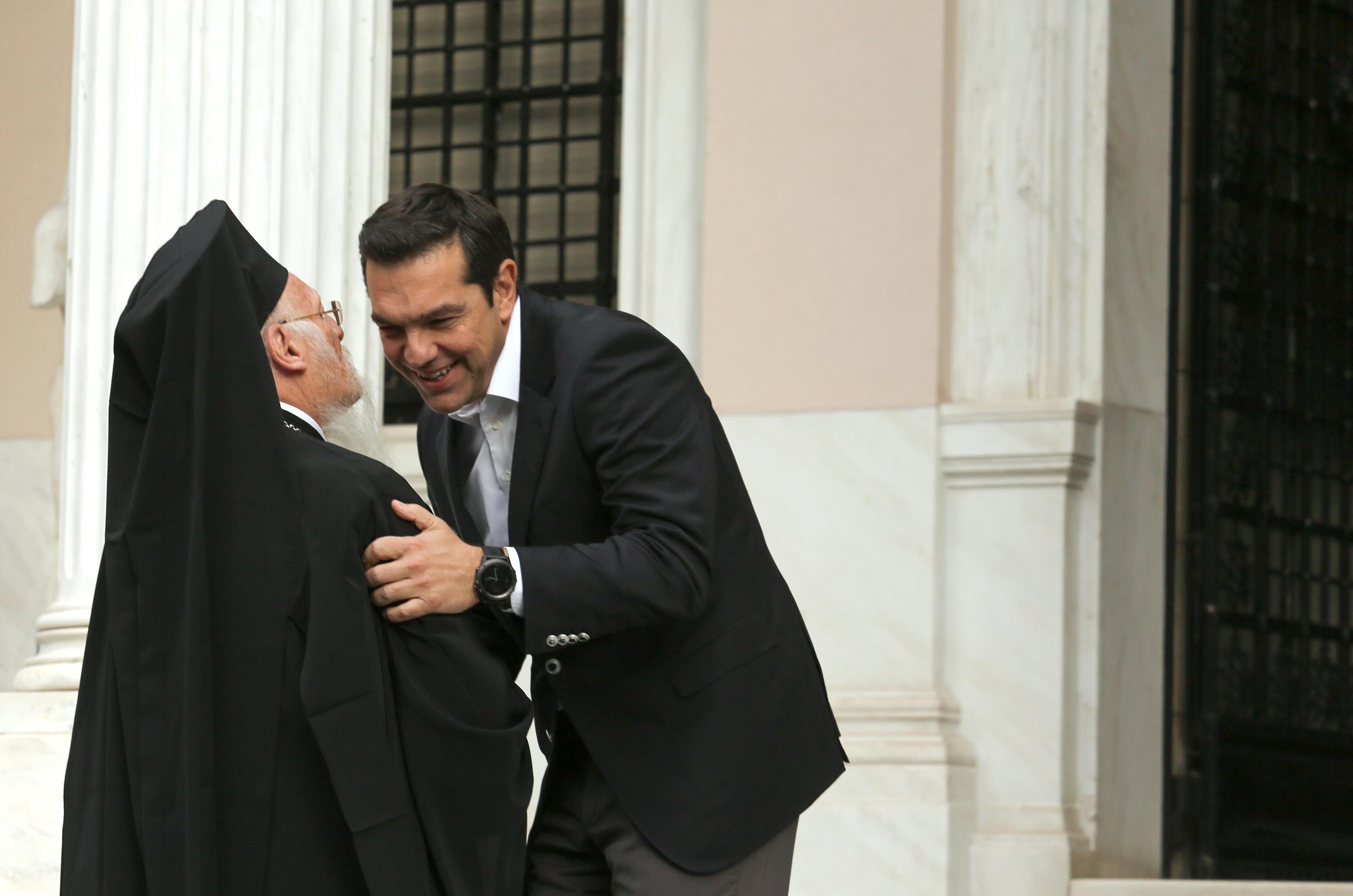 Συνάντηση του πρωθυπουργού με τον Οικουμενικό Πατριάρχη στο Μαξιμου